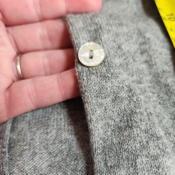 Quince Heather Gray Cashmere Cardigan Size Small - Picture 10 of 15